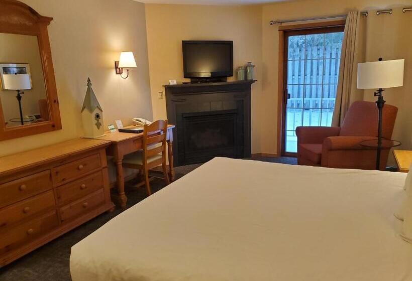 스위트, Homestead Suites   Fish Creek