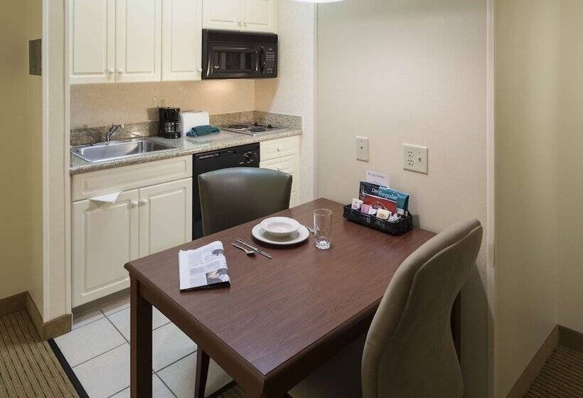 스위트, Homewood Suites By Hilton Newarkcranford