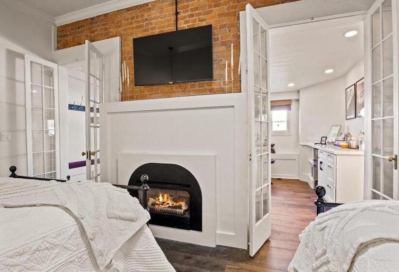 디럭스 스위트, Bespoke Inn Flagstaff