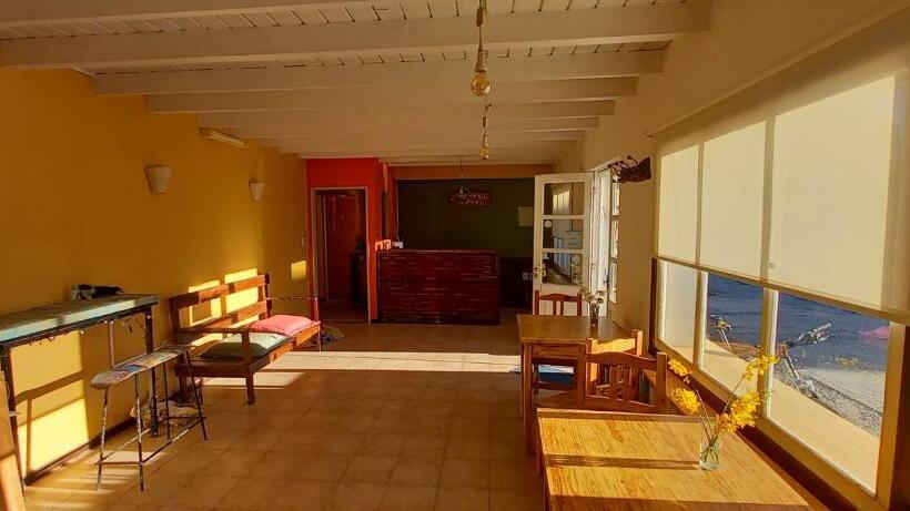 اتاق کلاسیک چهارنفره, Hostel Yatel