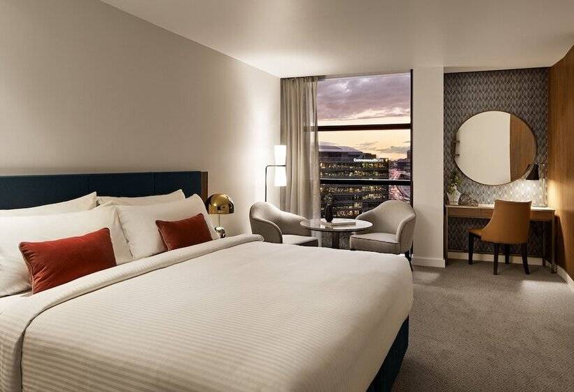 Premium Room City View, Crowne Plaza Sydney Darling Harbour, An Ihg