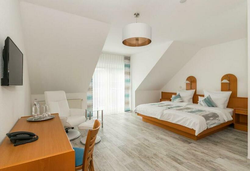 Номер Стандарт Вид на Озеро, Lakeside Resort Michaela