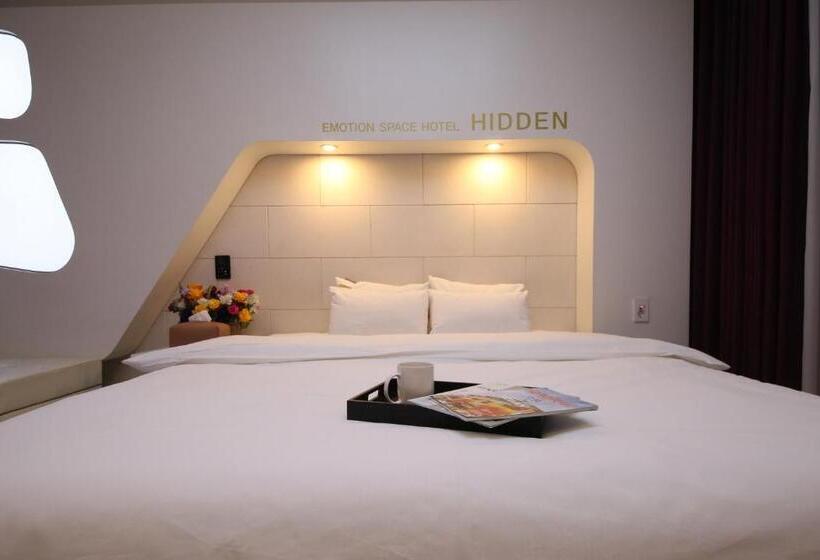 Номер Стандарт с Гидромассажем, Urban Stay