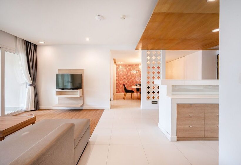 Люкс Семейный 2 Спальни, Coco Phuket Bangtao Beach