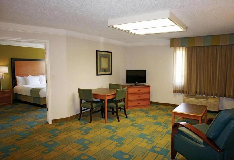 Люкс Deluxe Кровать Кинг, La Quinta By Wyndham St. Pete Clearwater Airport