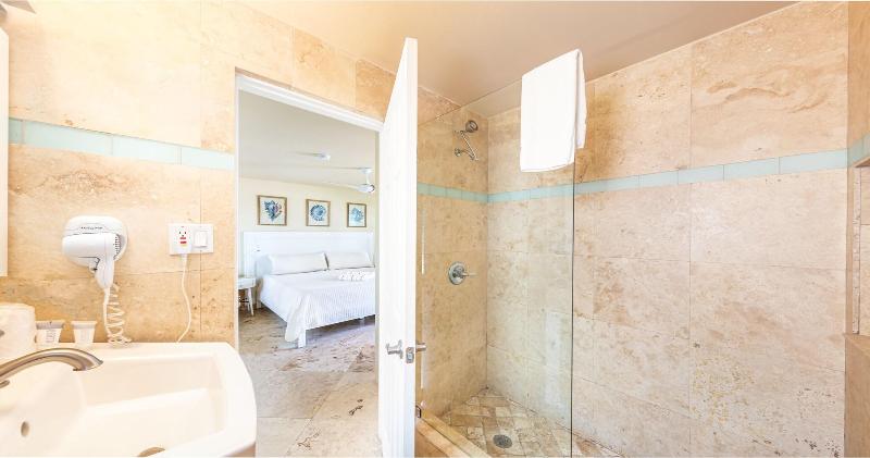 اتاق استاندارد با تخت بزرگ, Lime Tree Bay Resort