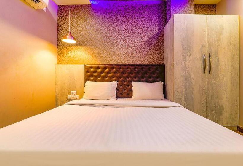 חדר דלוקס, Fabhotel Rudra Inn & Cafe