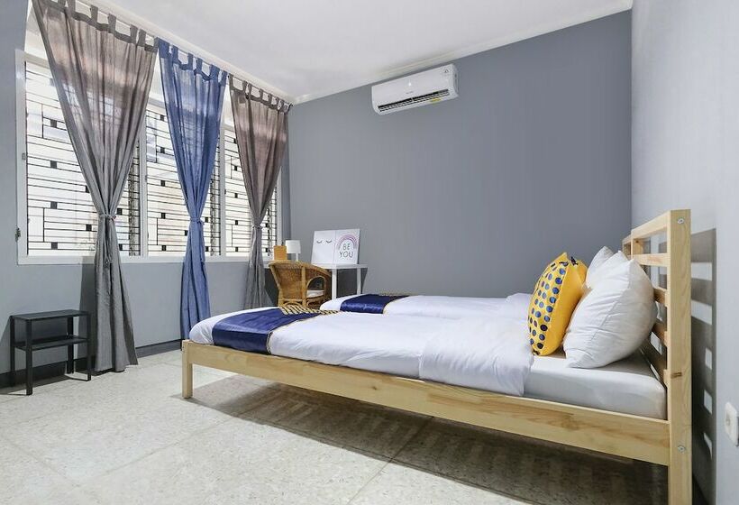 Deluxe Zimmer, Spot On 2281 Omajo