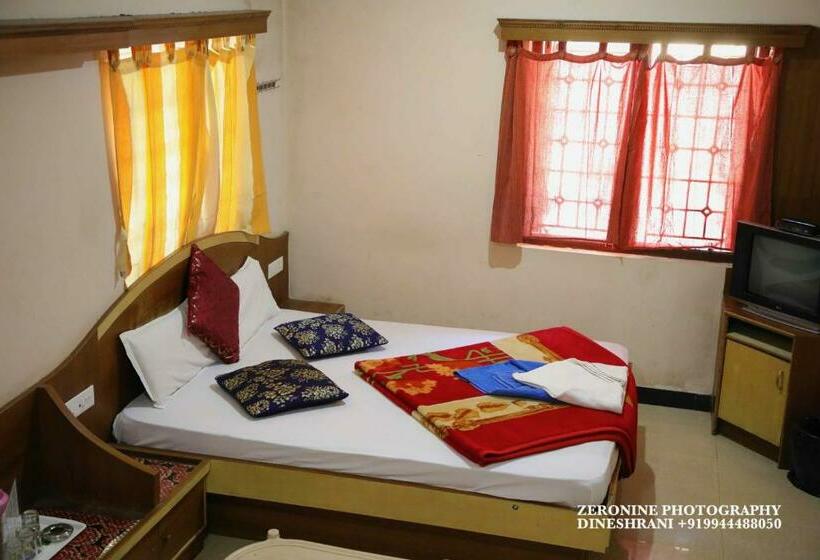 اتاق استاندارد, Sri Krishna Residency