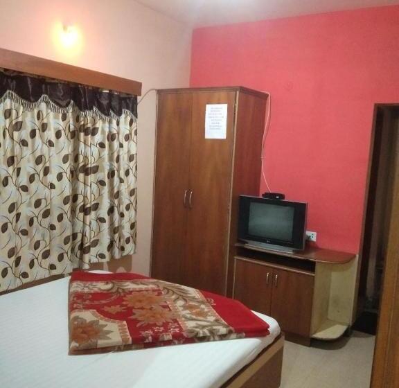 اتاق لوکس با بالکن, Sri Krishna Residency