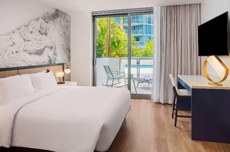 キングサイズベッドのスタンダードルーム, Hyatt Centric Las Olas Fort Lauderdale