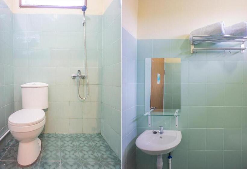 Quarto Deluxe, Oyo 2180 Vina Vira