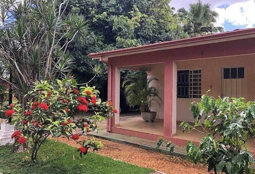 샬레, Pousada Pontal Do Lago