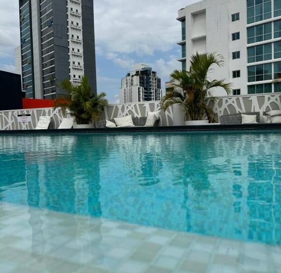 Номер Deluxe, Gran Evenia Panama