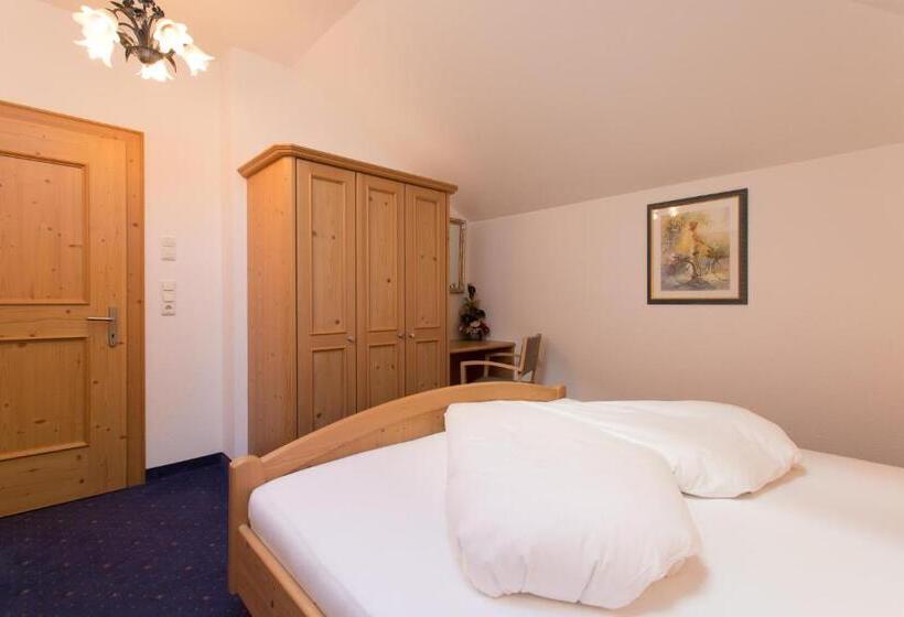 2 Bedroom Apartment, Landhaus Zauser