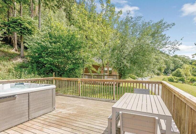 Дом 3 Спальни, Penvale Lakes Lodges
