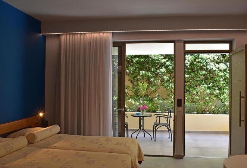 استودیوی لوکس, Ariadne Beach