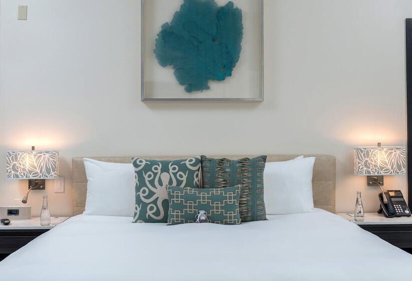 Suite Premium, The Marlin