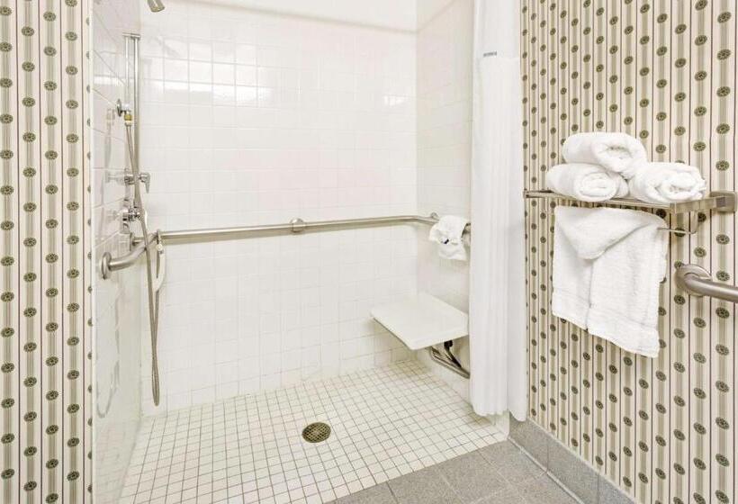 身障者適用スタンダードルーム, Microtel Inn & Suites By Wyndham Denver Airport