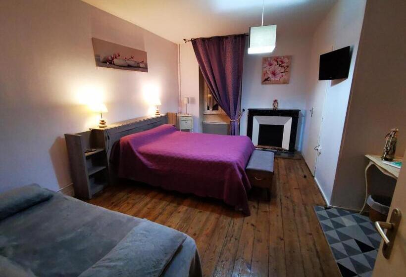 Номер Deluxe, Logis Hôtel & Restaurant Le Saint Savinien
