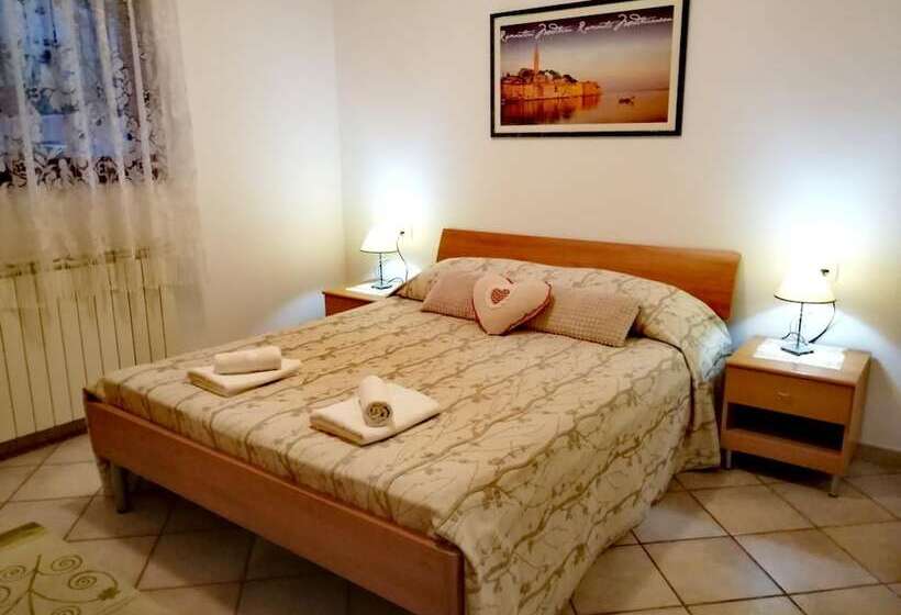 آپارتمان 1 خوابه با تراس, Guests House Lea