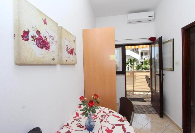 اتاق استاندارد با تراس, Guests House Lea