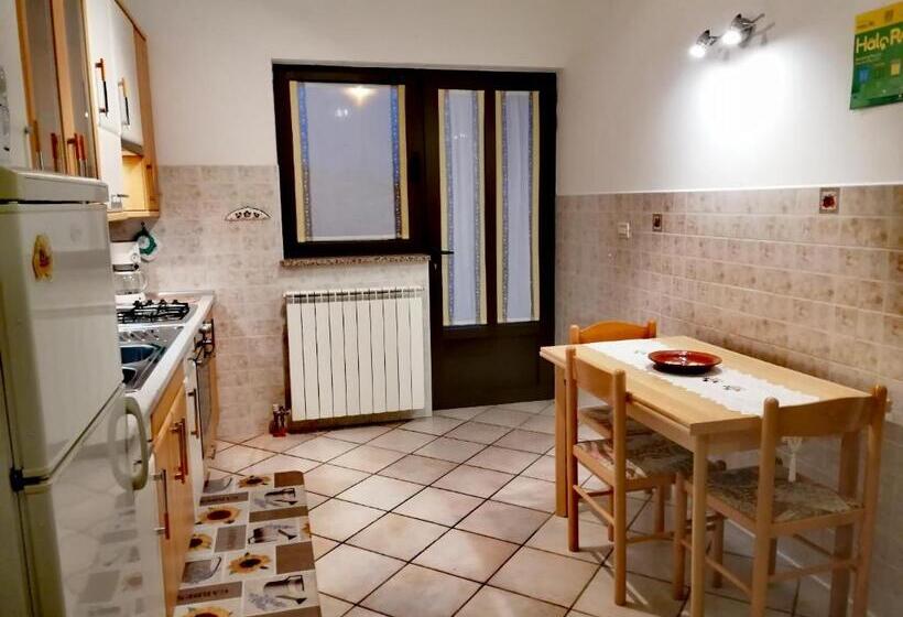 آپارتمان 1 خوابه با تراس, Guests House Lea