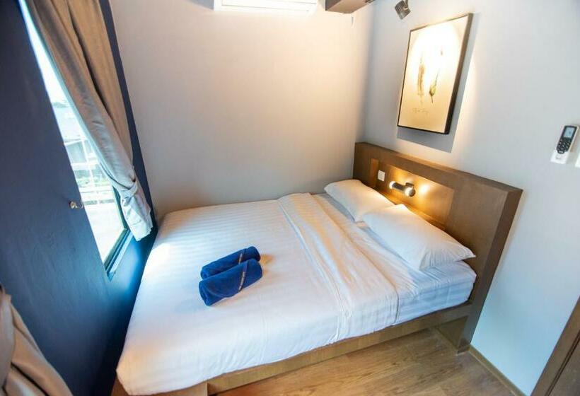 Номер Deluxe, Homy Seafront Hostel