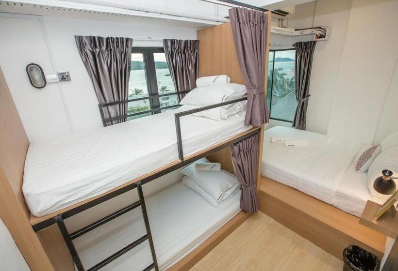 Семейный Номер Вид на Море, Homy Seafront Hostel