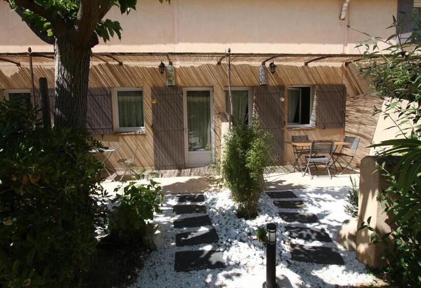 Номер Стандарт с Террасой, Clos De La Font