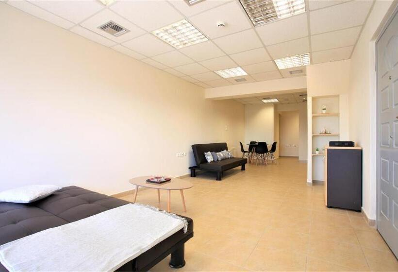 سوییت, Gk Airport Suites   Free Shuttle