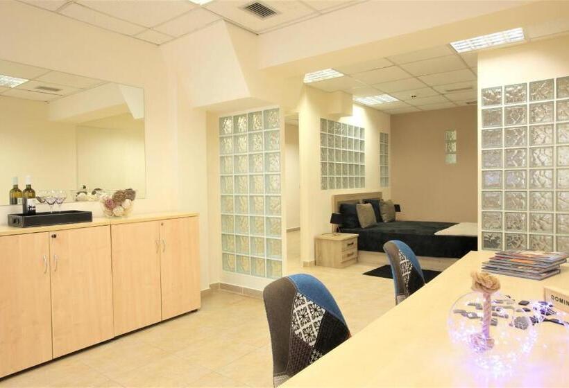 سوییت, Gk Airport Suites   Free Shuttle