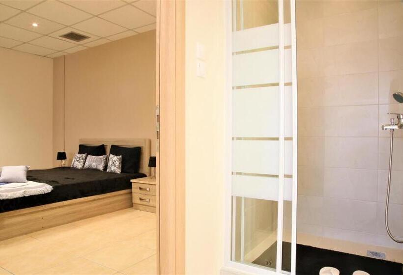سوییت سوپریور, Gk Airport Suites   Free Shuttle