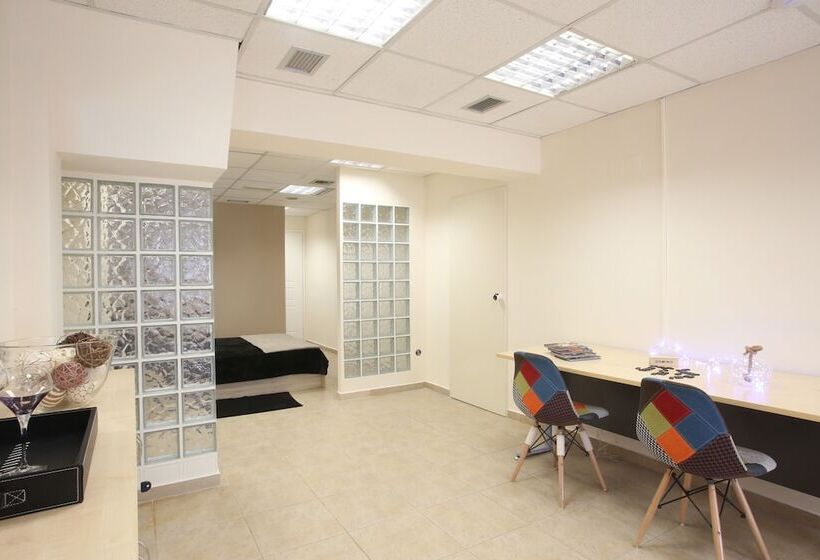 سوییت, Gk Airport Suites   Free Shuttle