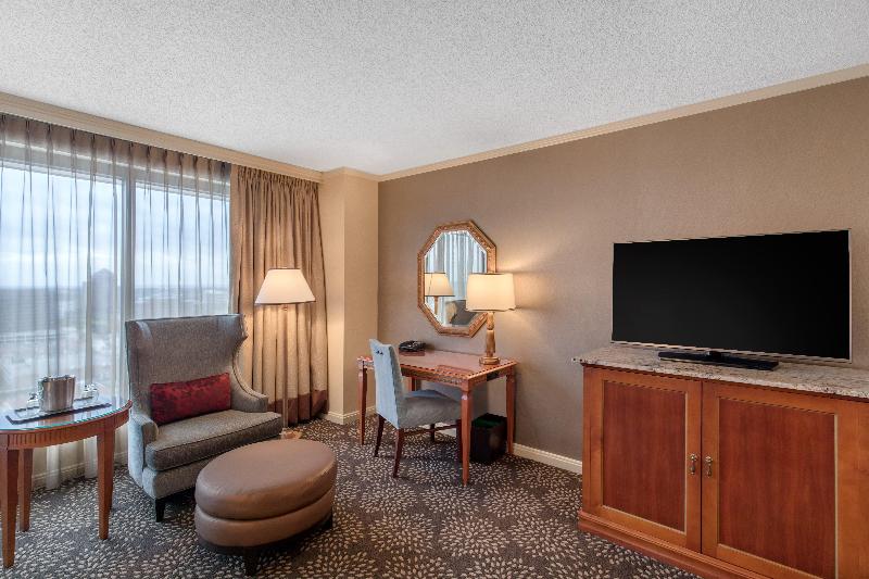 Номер Deluxe, Omni Las Colinas