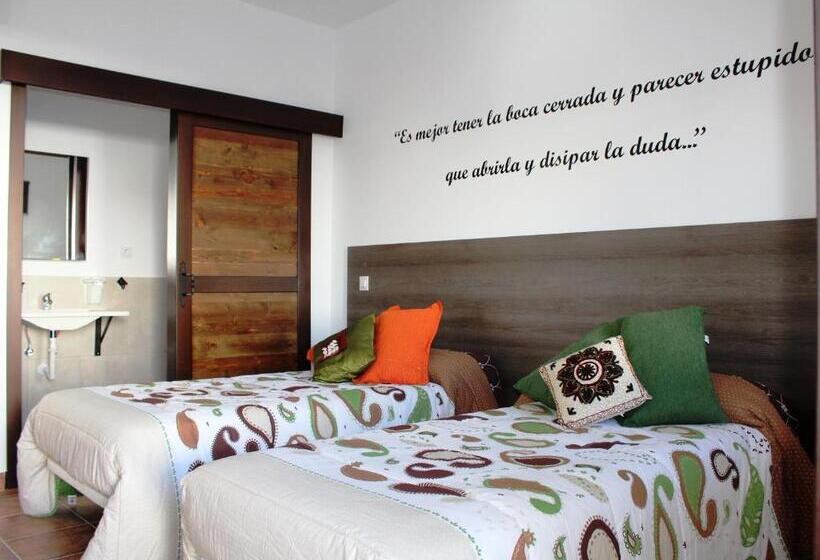 اتاق استاندارد, Hostal Almagro