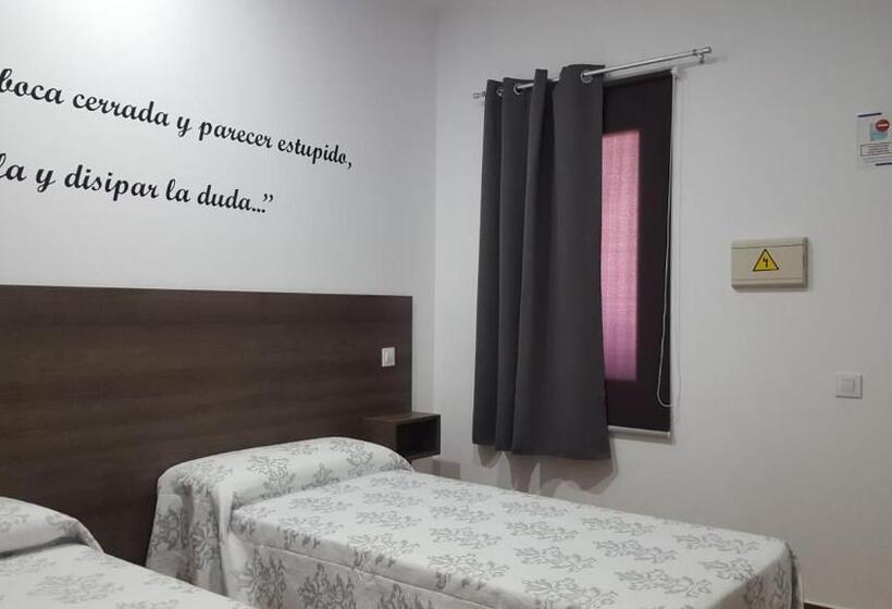 اتاق استاندارد, Hostal Almagro