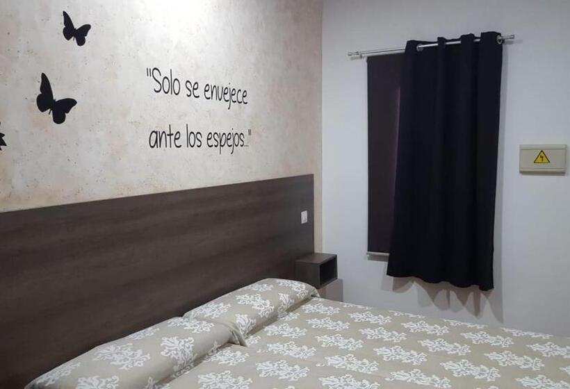 اتاق استاندارد, Hostal Almagro