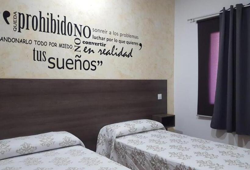 اتاق استاندارد, Hostal Almagro