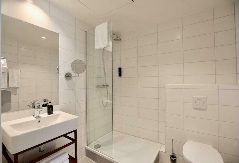 1 Bedroom Penthouse Apartment, Cityden Bolo District