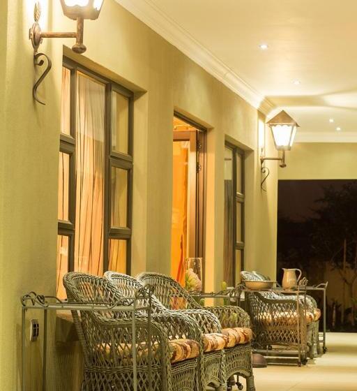 Deluxe Suite King Bed, Elegant & Exclusive Boutique Guesthouse