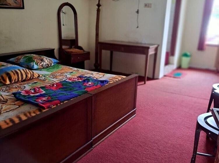 Quarto Deluxe, Wisma & Kantin Amanda