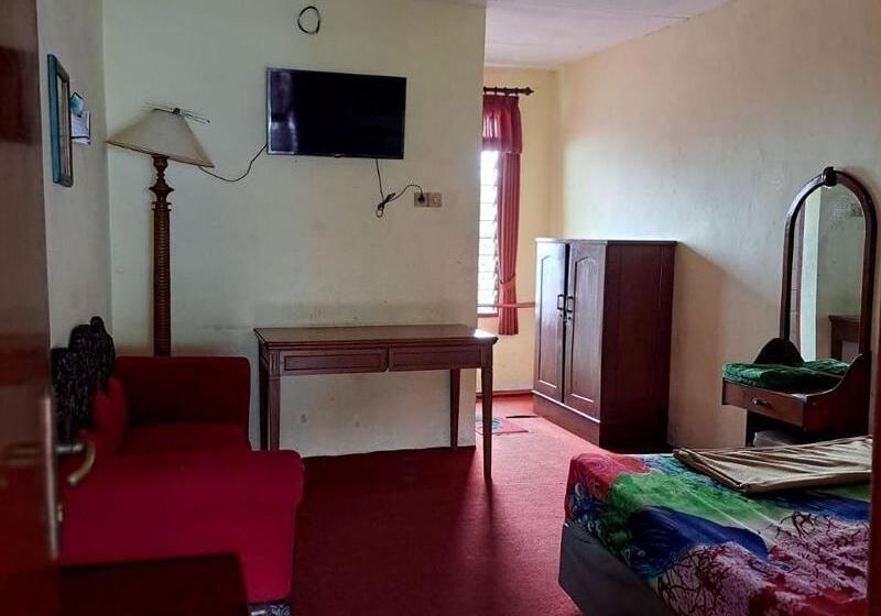 Quarto Estandar Individual, Wisma & Kantin Amanda
