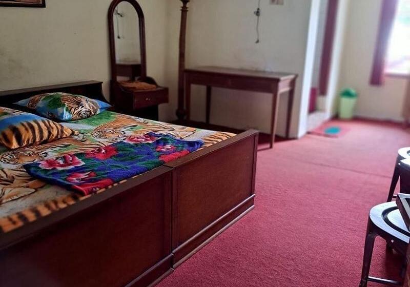 Quarto Estandar Individual, Wisma & Kantin Amanda