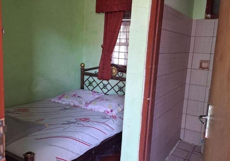 Quarto Deluxe, Wisma & Kantin Amanda