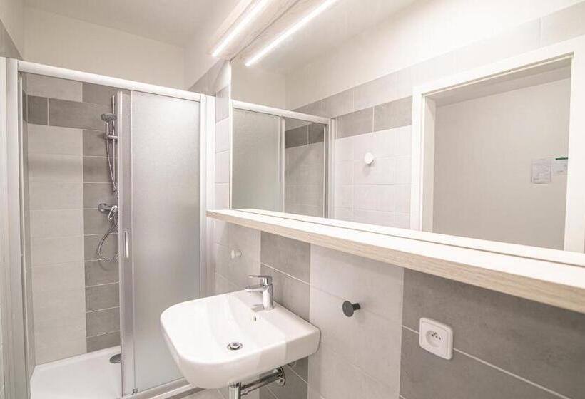 Номер Стандарт, Garni Hotel Roušarka