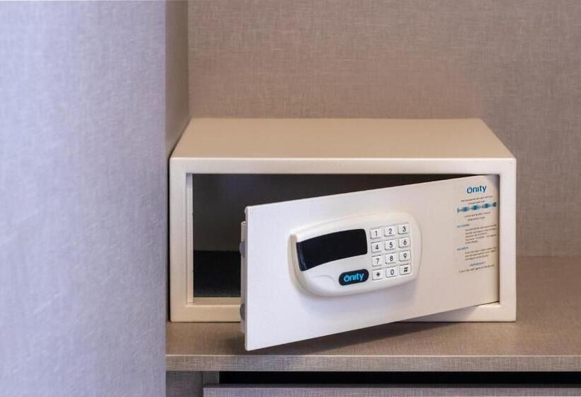 اتاق لوکس, Hplus Premium Palmas