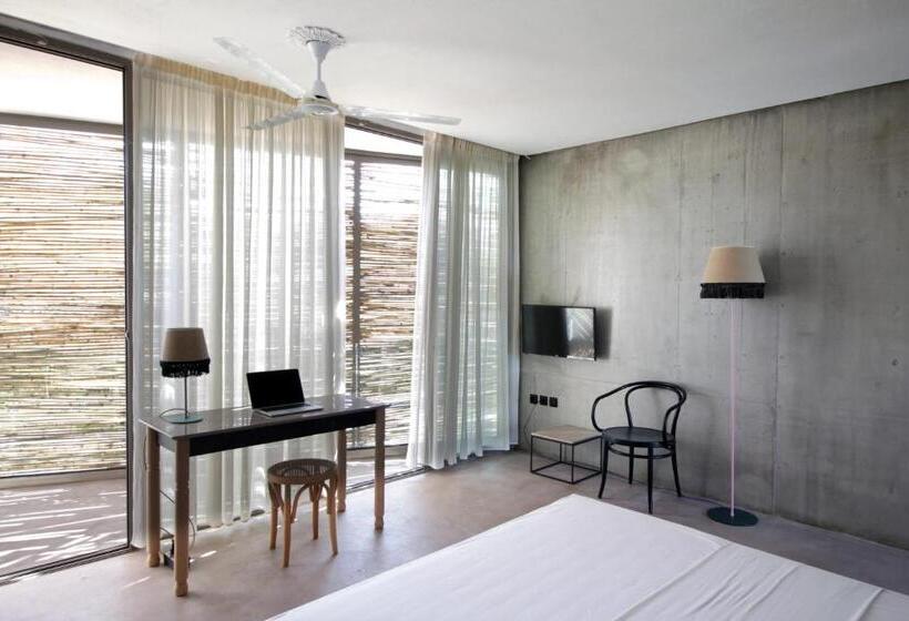 Люкс Вид на Бассейн, Ecosuites