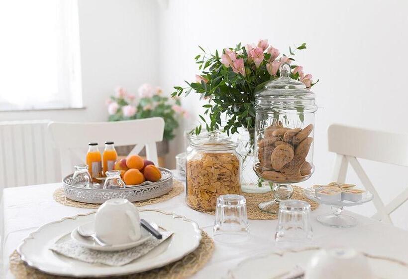 اتاق لوکس سه تخته, Il Giuelìn Malpensa B&b