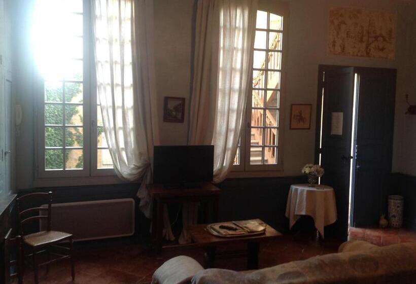 سوییت, Les Chambres De L Horloge